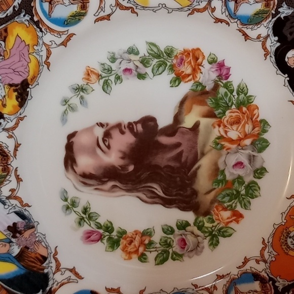 VINTAGE Decorative Religious Plate - Picture 2 of 9
